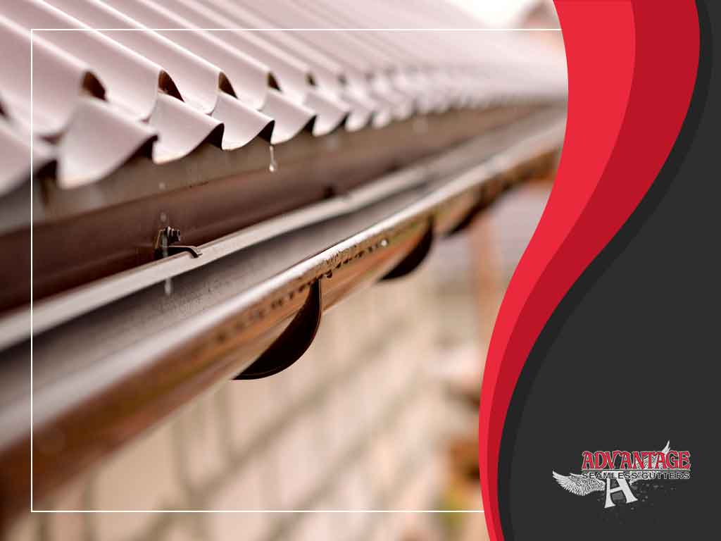 The 5 Main Reasons For Year-Round Gutter Maintenance